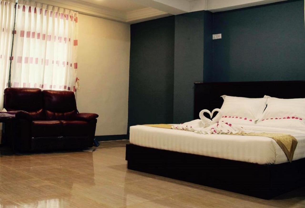 Lanmadaw Plaza Hotel China Town يانغون المظهر الخارجي الصورة