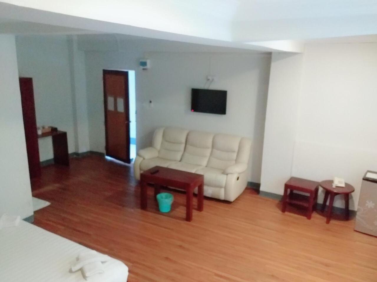 Lanmadaw Plaza Hotel China Town يانغون المظهر الخارجي الصورة